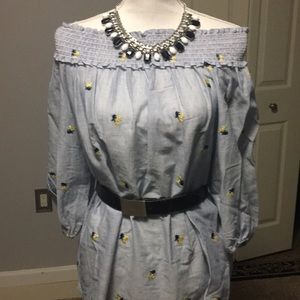 Max Studio Off Shoulder blouse